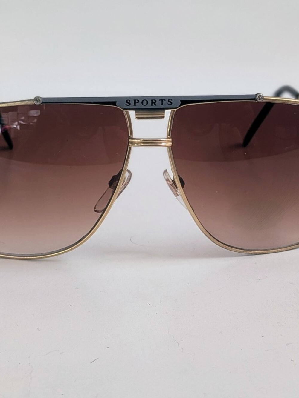 NWT TruVintage 90's Navigator Metal Sports Sunglasses (S. Gold)